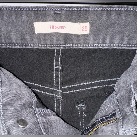 Levi’s 711 Skinny Jeans/ Size 25 - Picture 4 of 5